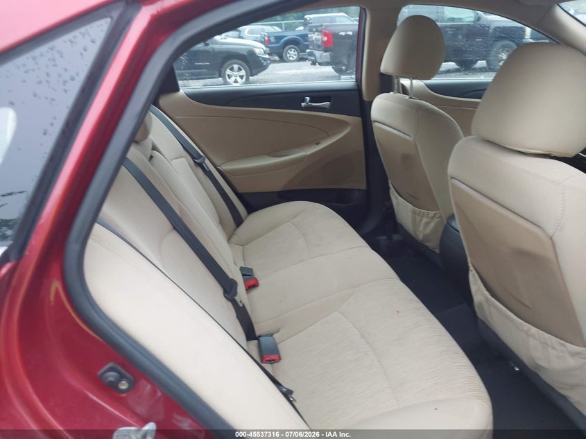 2011 HYUNDAI SONATA auction photo 8
