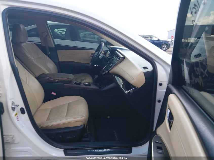 2013 TOYOTA AVALON auction photo 5