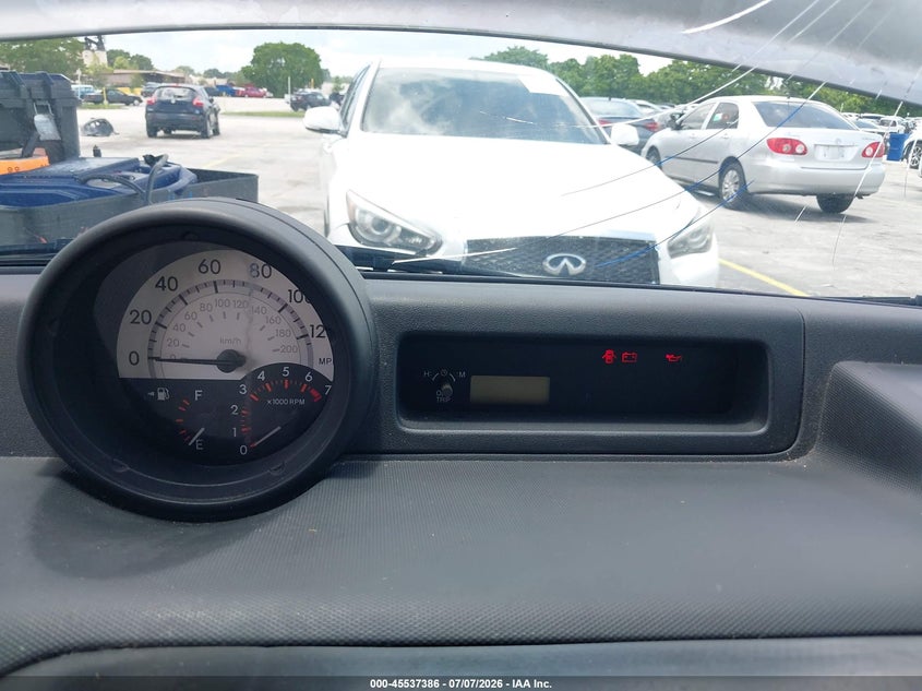 2005 SCION XB auction photo 7