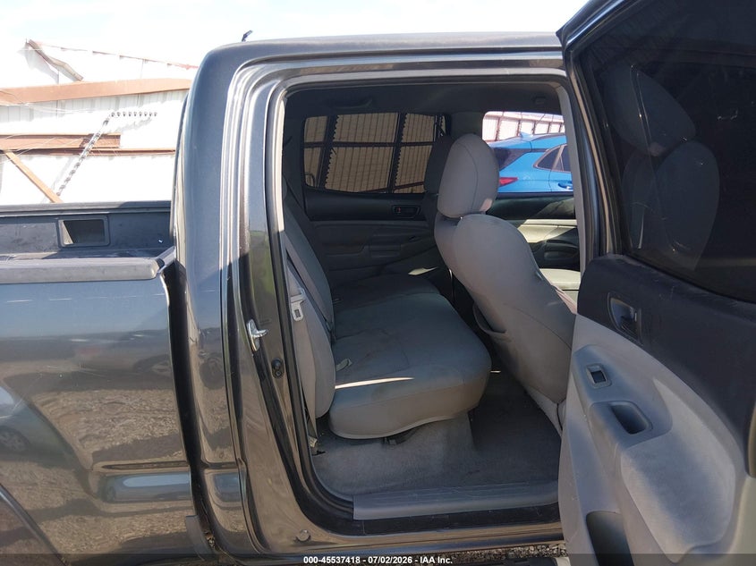2010 TOYOTA TACOMA auction photo 8