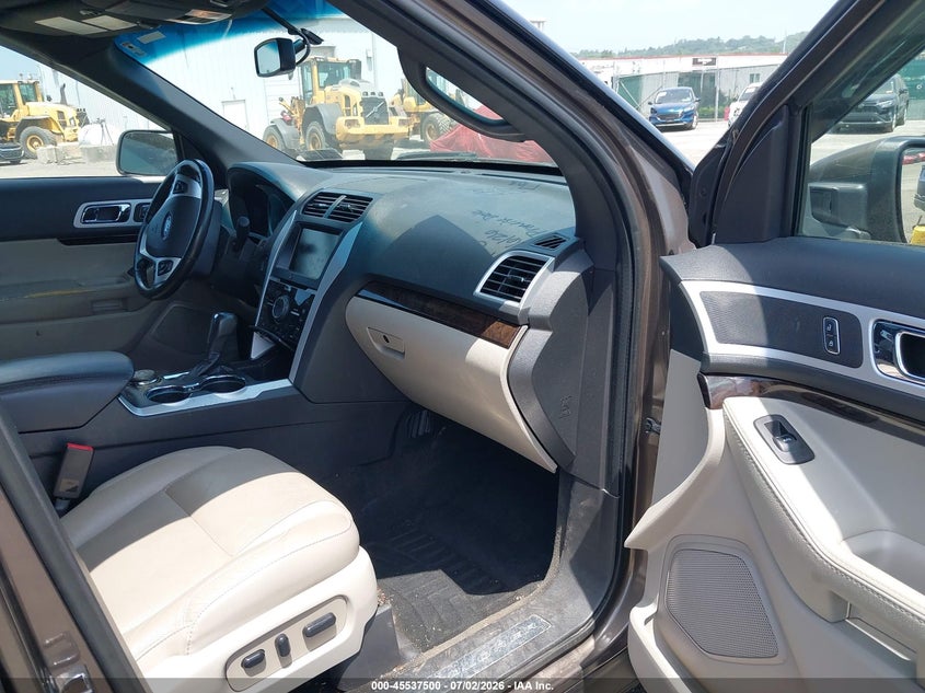 2015 FORD EXPLORER auction photo 5