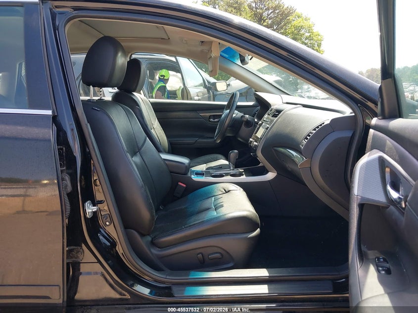 2015 NISSAN ALTIMA auction photo 5