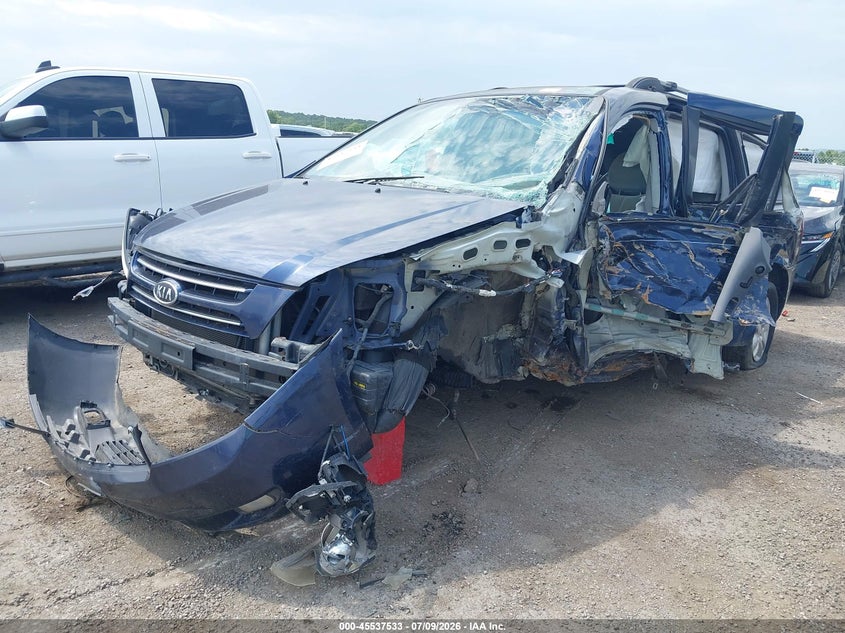 2008 Kia Sedona, Left Side, IAAI, VIN KNDMB233686207577 — photo 2
