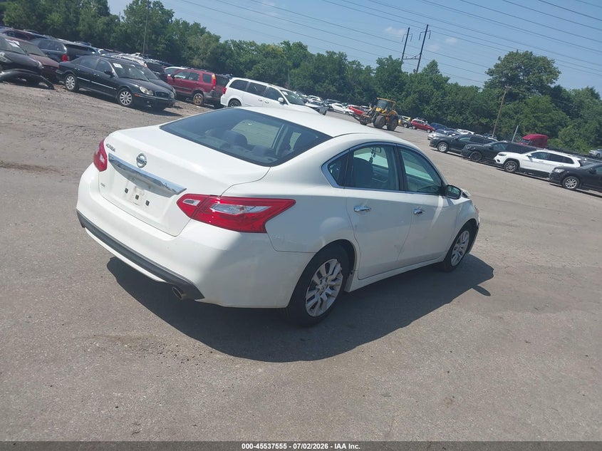 2017 NISSAN ALTIMA auction photo 4