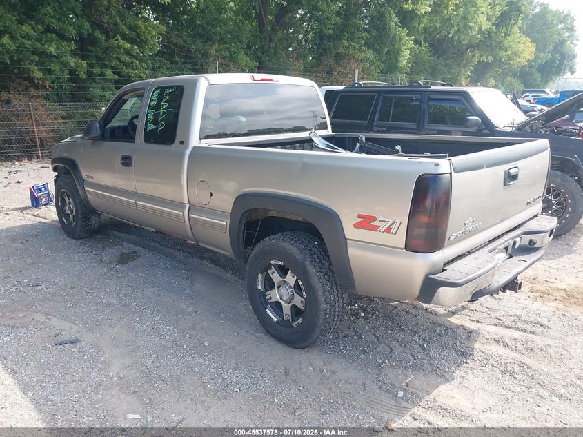 2000 CHEVROLET SILVERADO PICKUP 5.3L V-8 285HP