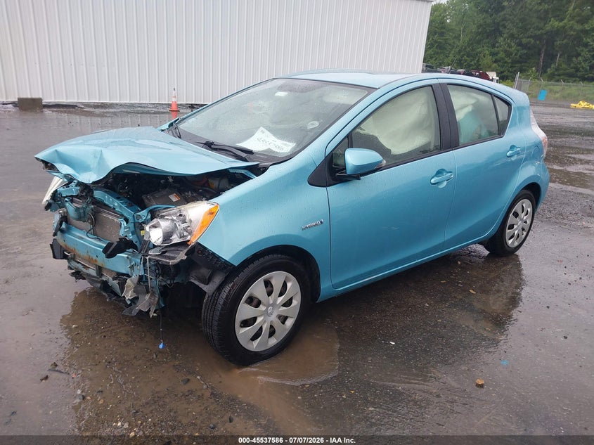 2013 Toyota Prius C Two JTDKDTB3XD1057604 photo 1