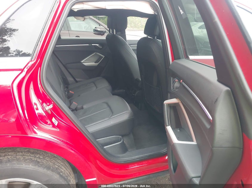 AUDI Q3 - zdjęcie 8