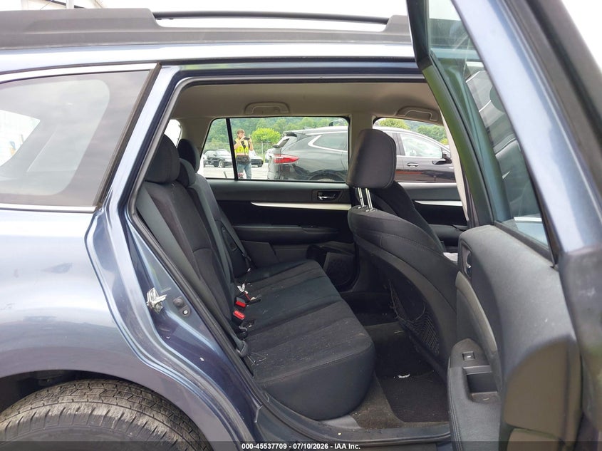 2013 SUBARU OUTBACK auction photo 8