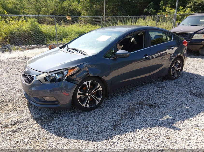 2014 Kia Forte, Left Front, IAAI, VIN KNAFX4A81E5106787 — photo 2