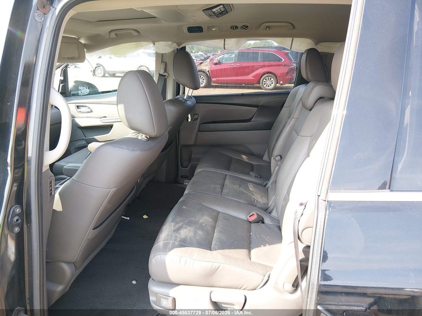 2015 HONDA ODYSSEY auction photo 8