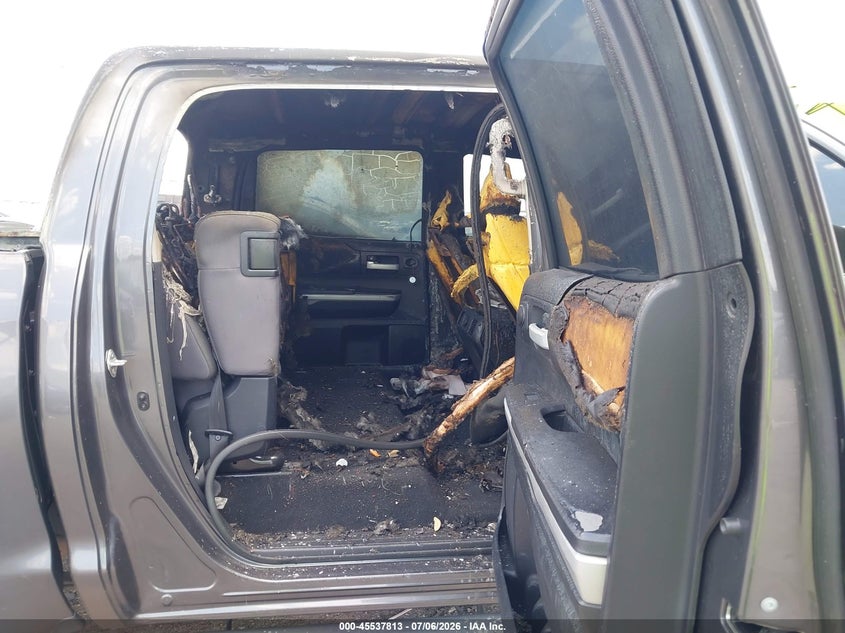 2019 TOYOTA TUNDRA auction photo 8