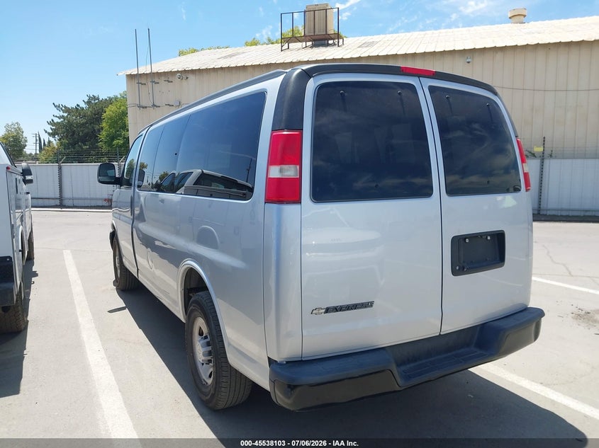 2019 CHEVROLET EXPRESS 2500 auction photo 3
