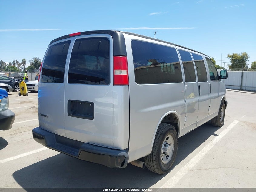 2019 CHEVROLET EXPRESS 2500 auction photo 4