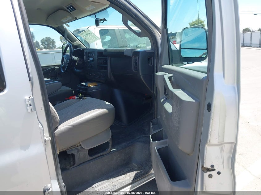 2019 CHEVROLET EXPRESS 2500 auction photo 5