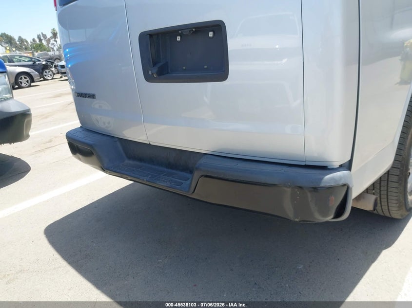 2019 CHEVROLET EXPRESS 2500 auction photo 6