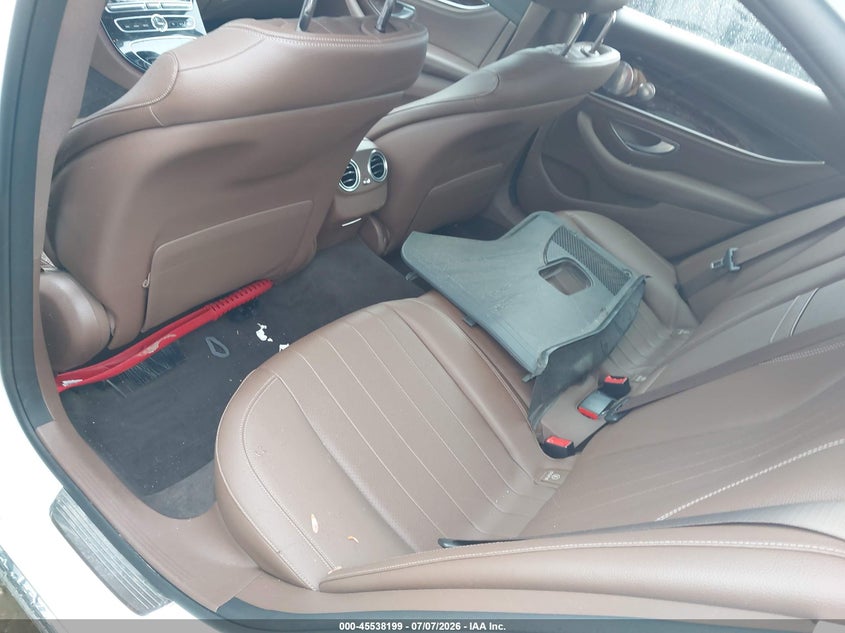 2017 MERCEDES-BENZ E 300 auction photo 8
