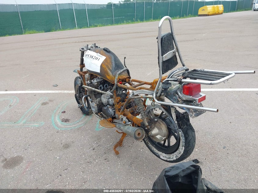 1982 YAMAHA XJ650 auction photo 3