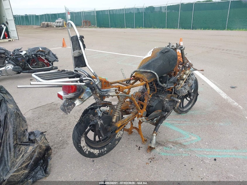 1982 YAMAHA XJ650 auction photo 4