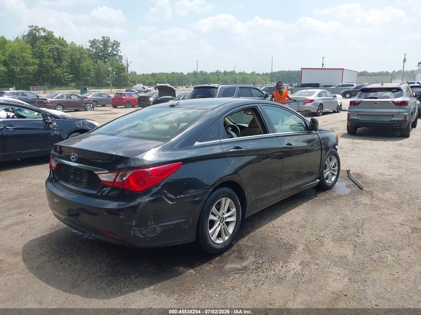 2013 HYUNDAI SONATA auction photo 4