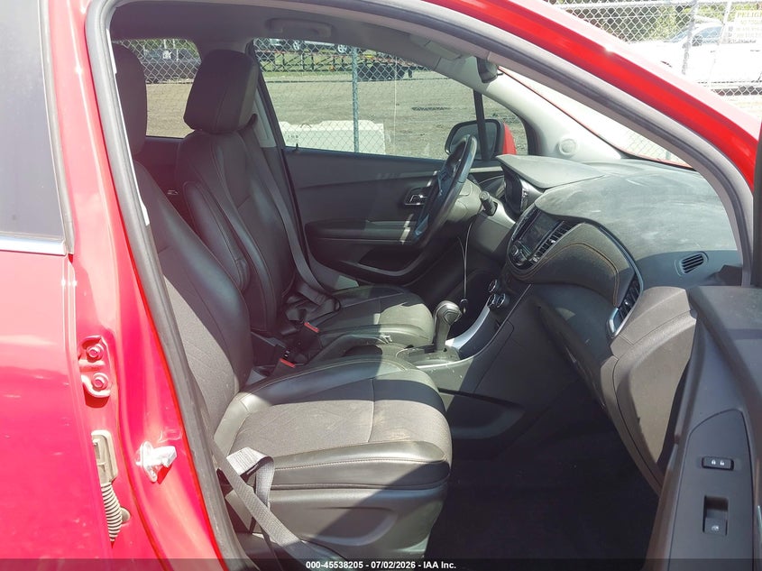 2020 CHEVROLET TRAX auction photo 5