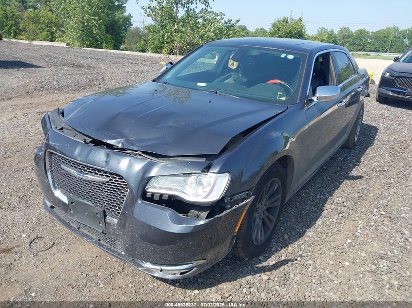 2017 Chrysler 300C VIN: 2C3CCAEG6HH565252 Lot: 45538237