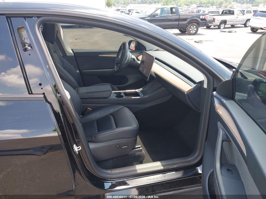 2025 TESLA MODEL Y auction photo 5