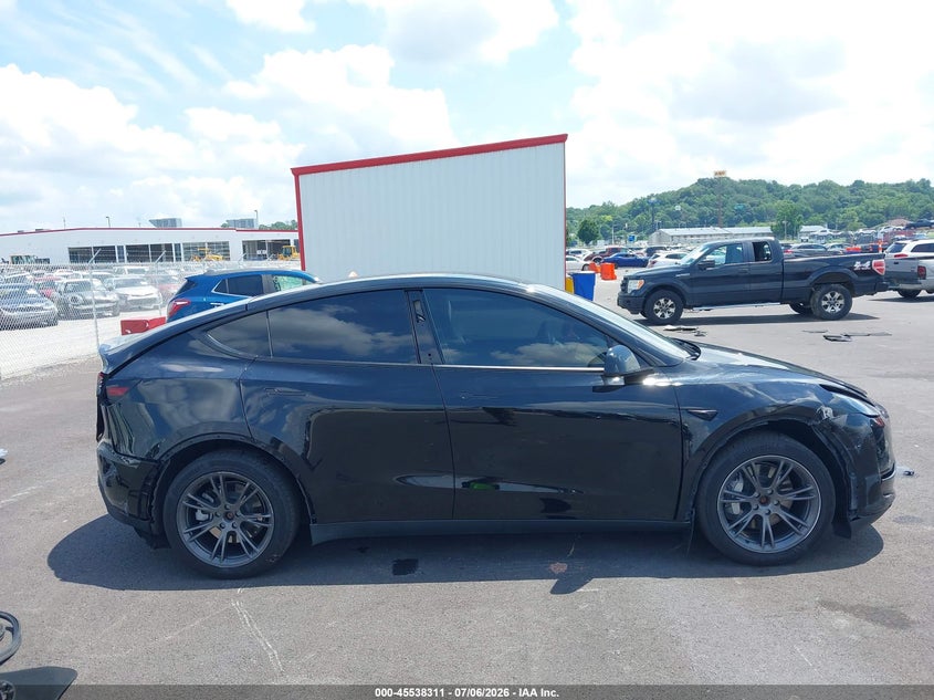 2025 TESLA MODEL Y auction photo 6