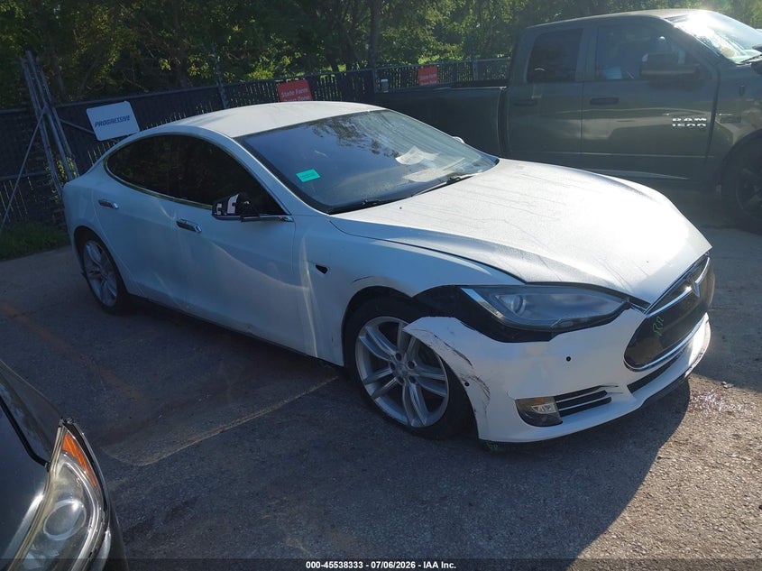 2015 TESLA MODEL S auction photo 1