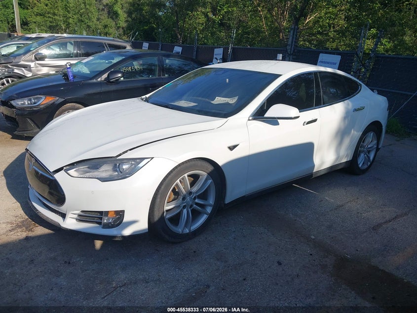 2015 TESLA MODEL S auction photo 2
