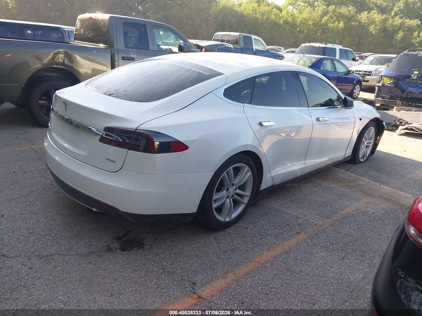 2015 TESLA MODEL S auction photo 4