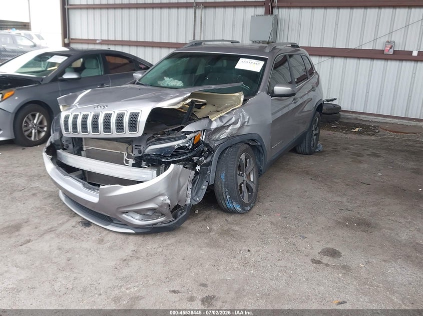 2020 JEEP CHEROKEE auction photo 2
