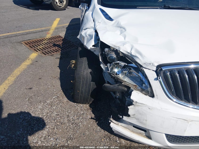 2017 BUICK VERANO auction photo 6