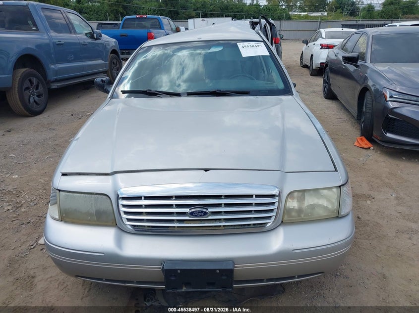 FORD CROWN VICTORIA 2003 VIN 2FAFP74W23X223844