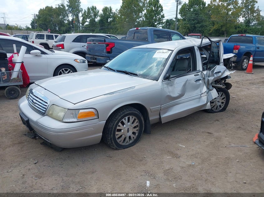 FORD CROWN VICTORIA 2003 VIN 2FAFP74W23X223844