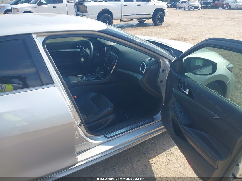 2021 NISSAN MAXIMA auction photo 5