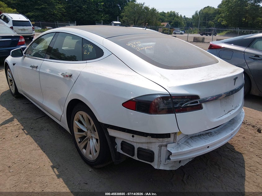 2019 TESLA MODEL S auction photo 3