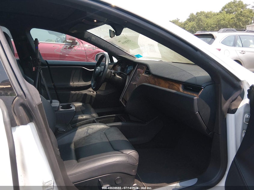 2019 TESLA MODEL S auction photo 5