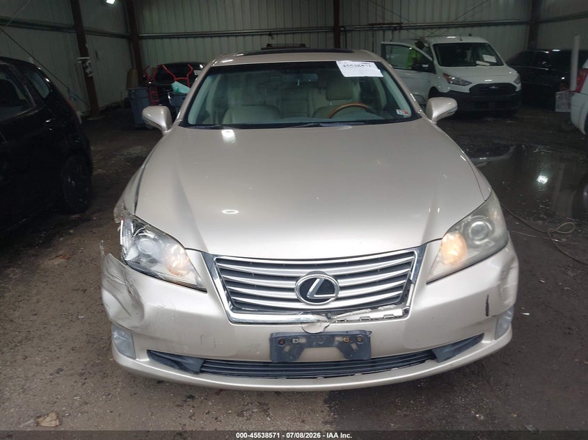 2010 LEXUS ES 350 · Фото 12