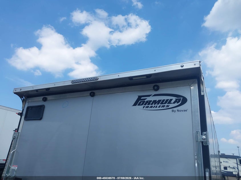 2025 FORMULA TRAILERS ENCLOSED TRAILER auction photo 6