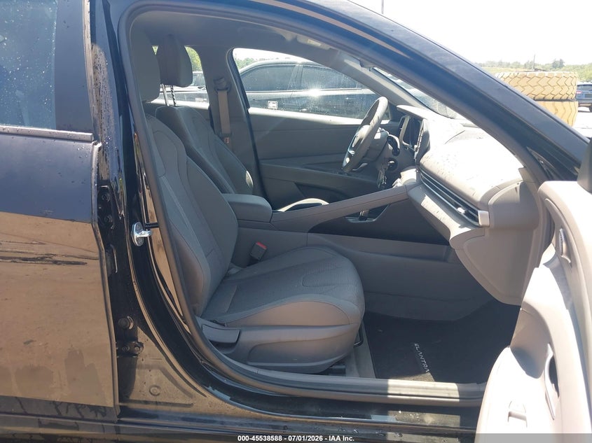 AtlanticExpress - Hyundai Elantra