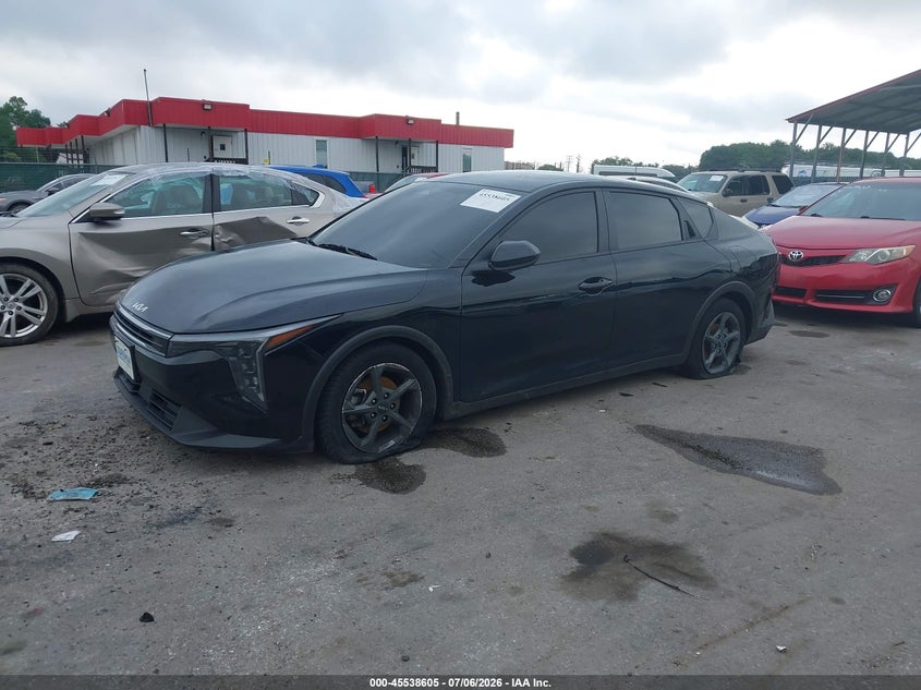 Vin: 3kpft4de1se221261, lot: 46036874, kia k4 lxs 20252