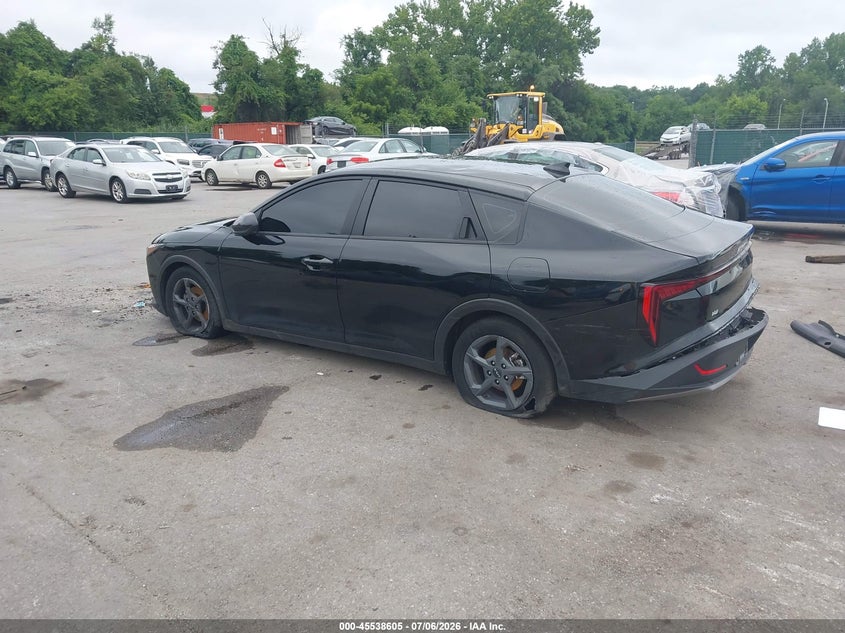 Vin: 3kpft4de1se221261, lot: 46036874, kia k4 lxs 20253