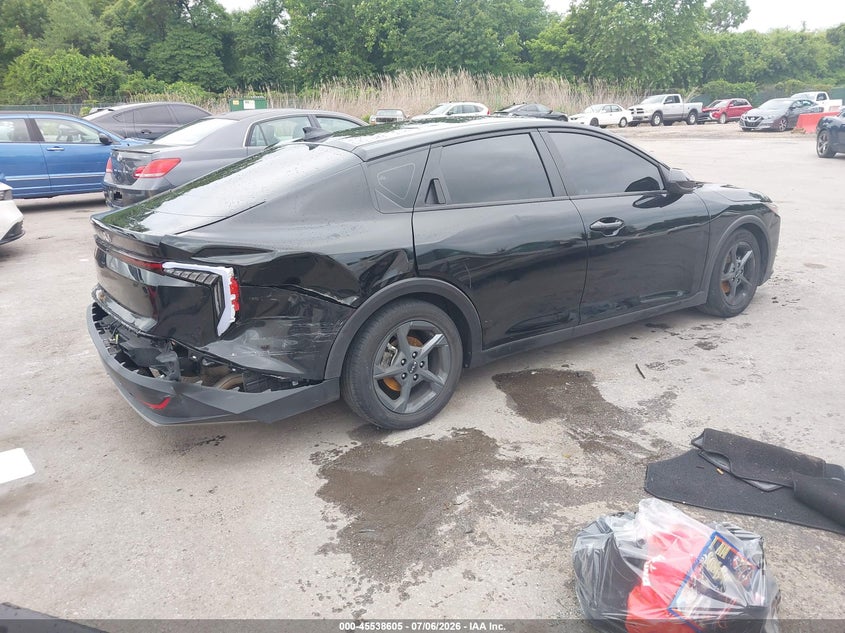 Vin: 3kpft4de1se221261, lot: 46036874, kia k4 lxs 20254