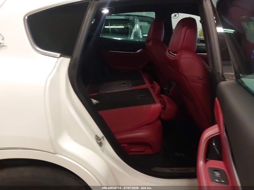 2018 MASERATI LEVANTE auction photo 8