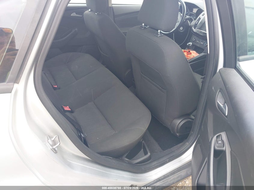 2015 FORD FOCUS auction photo 8