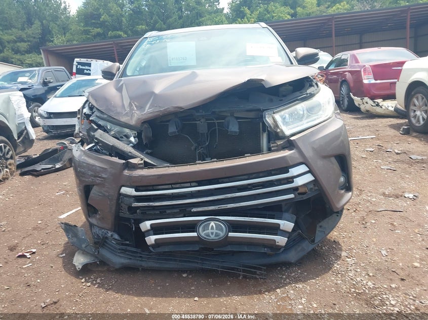 TOYOTA HIGHLANDER - zdjęcie 12
