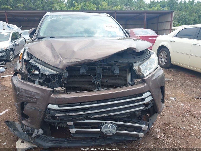 TOYOTA HIGHLANDER - zdjęcie 6