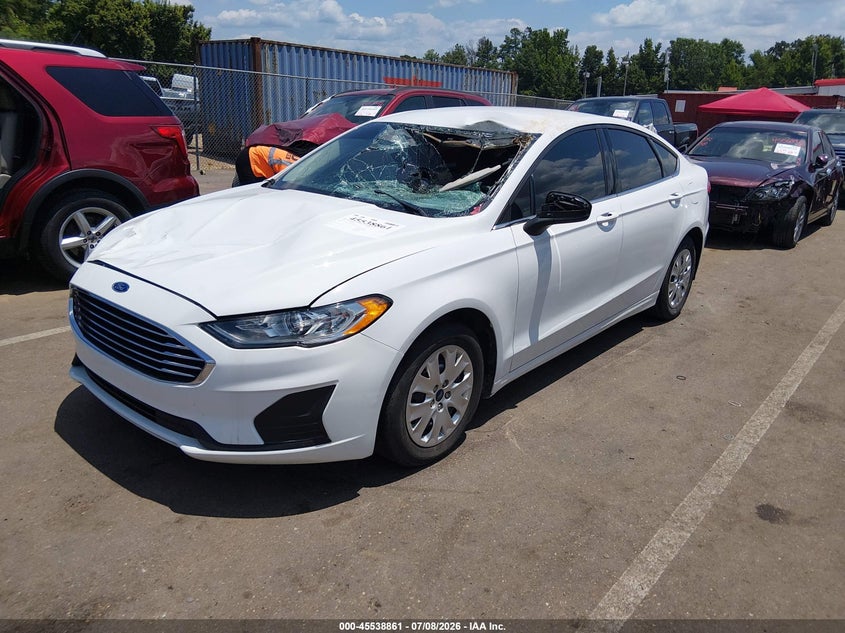 2019 FORD FUSION auction photo 2
