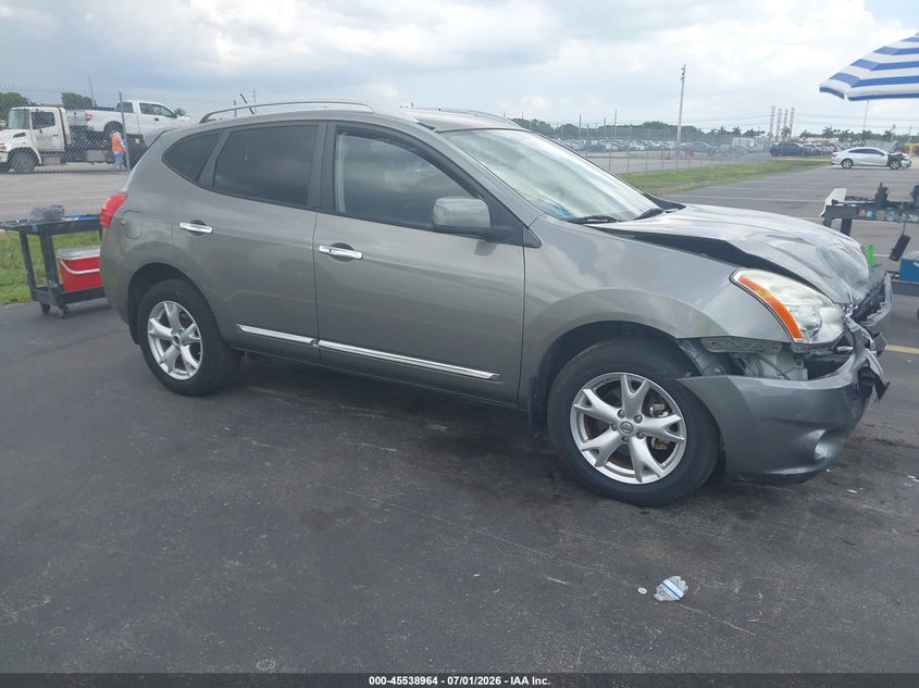 2011 NISSAN ROGUE SV