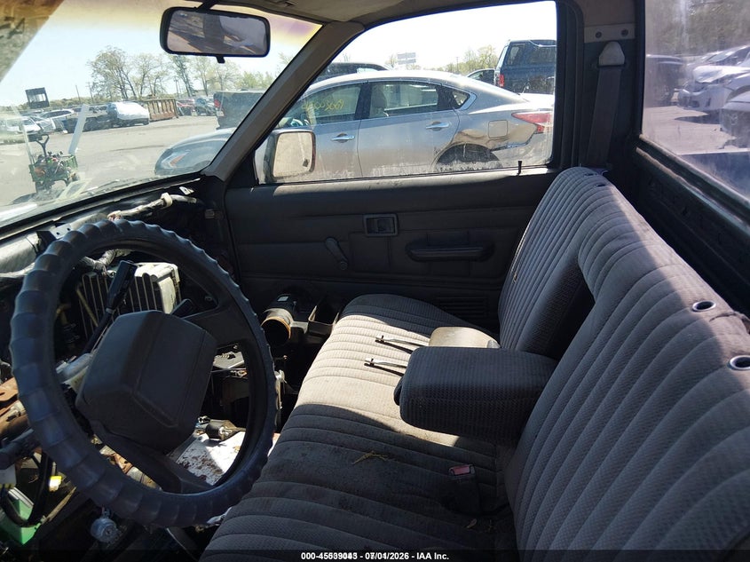NISSAN TRUCK 1992 VIN 1N6SD11S1NC308350